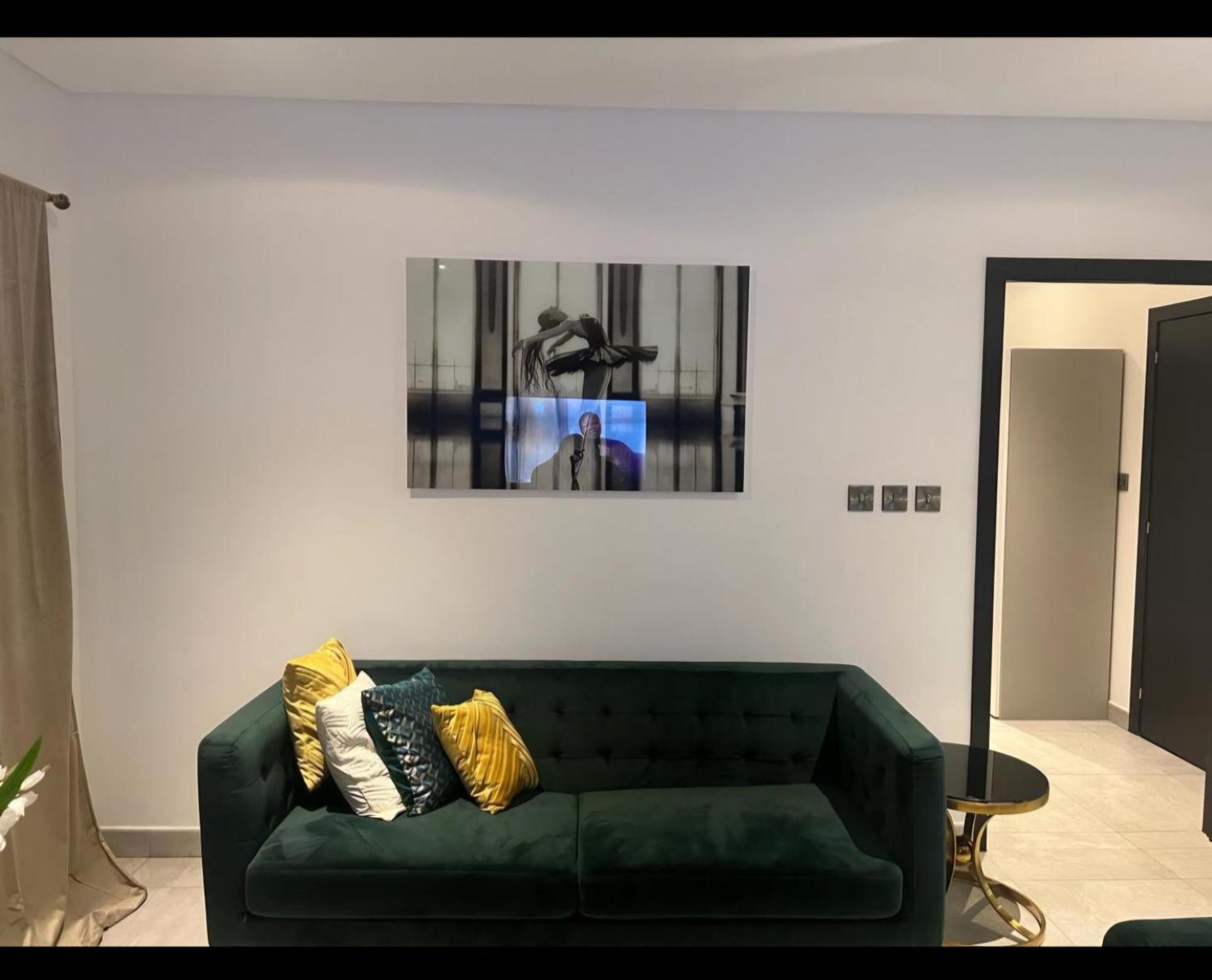 The Signature Hotel Apartment Accra Ghana Room photo