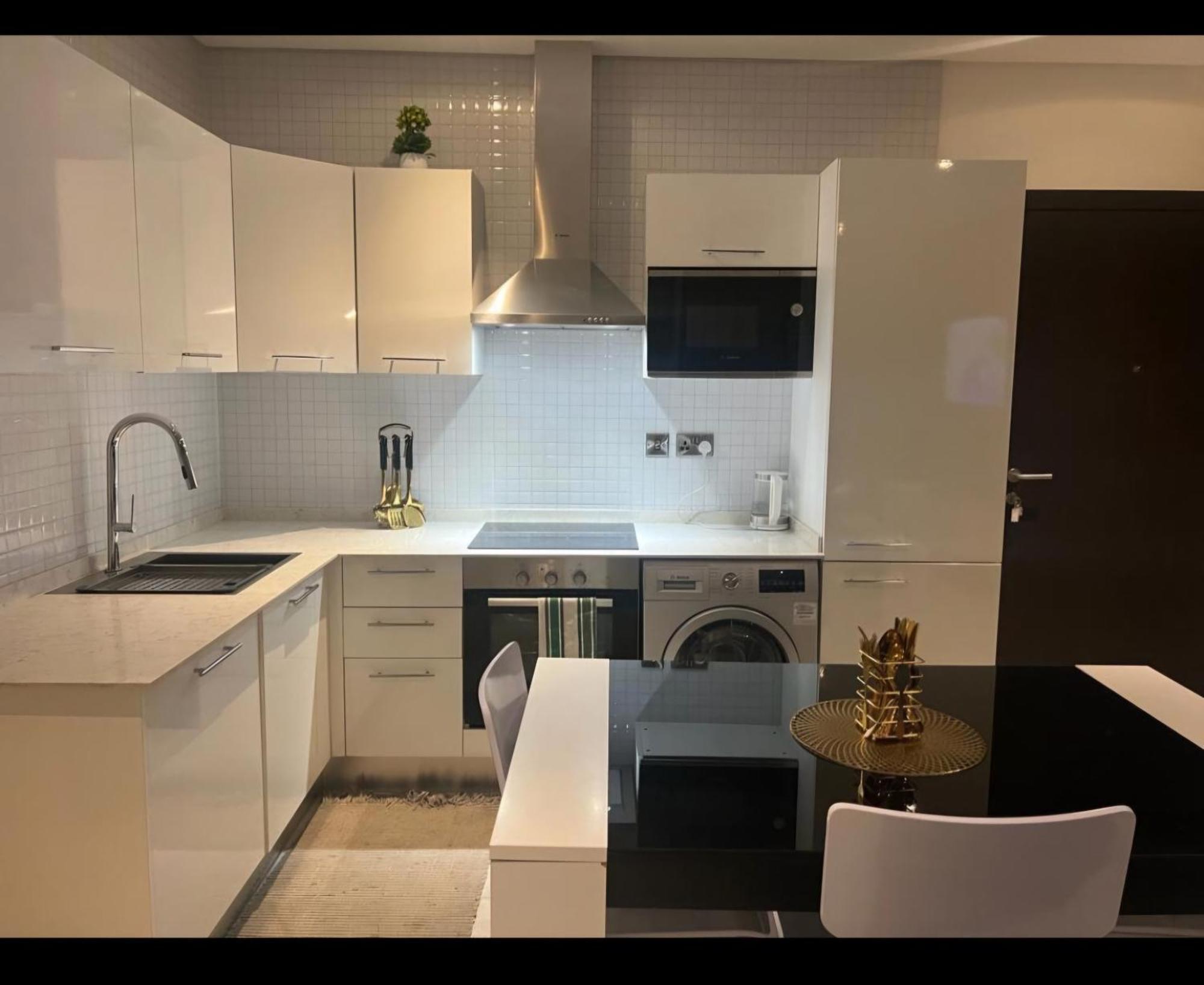 The Signature Hotel Apartment Accra Ghana Room photo