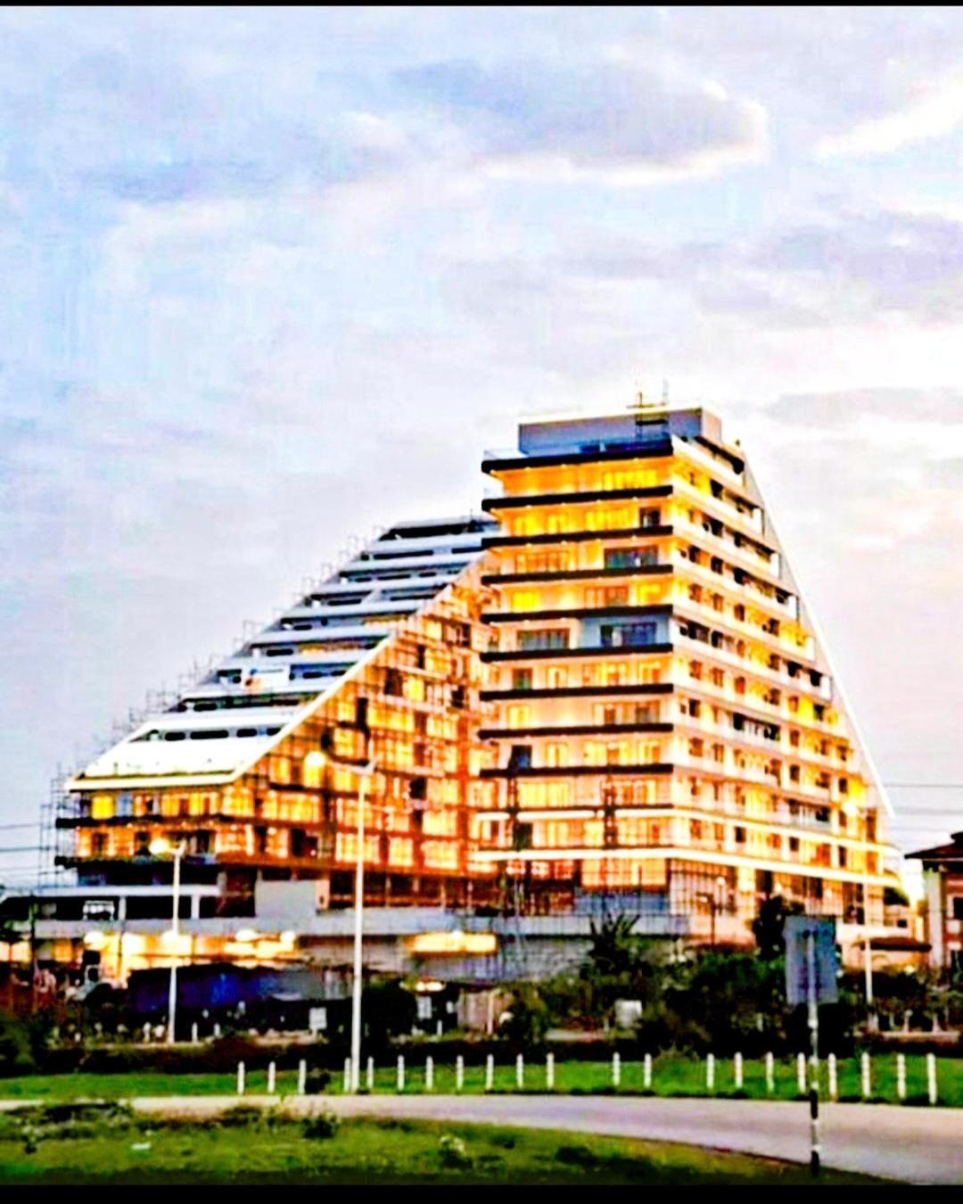 The Signature Hotel Apartment Accra Ghana Exterior photo